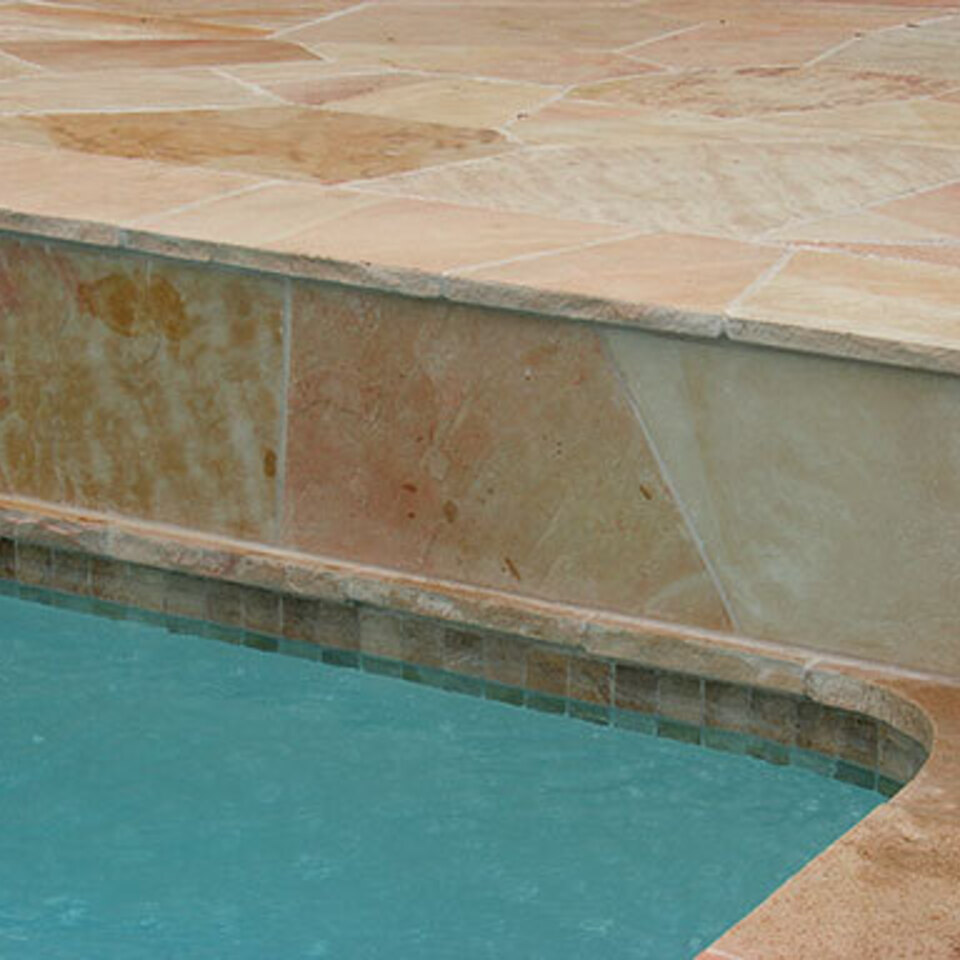 PEACH-FLAGSTONE-POOL-COPING-WITH-SNAPPED-EDGES_960x960