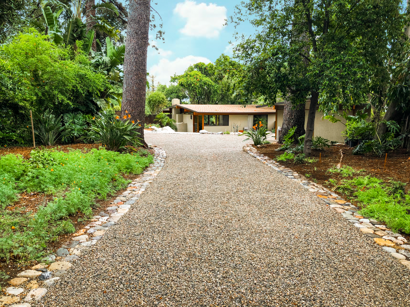 core_grass_gravel_honeycomb_property_brothers_corelandscapeproducts_corepath.1400×0